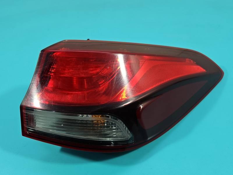Ліхтар задній правий Hyundai I30 92402-G4