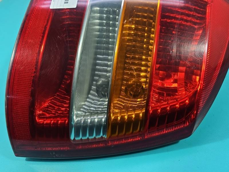 Ліхтар задній правий Opel Astra G — фото деталі 3
