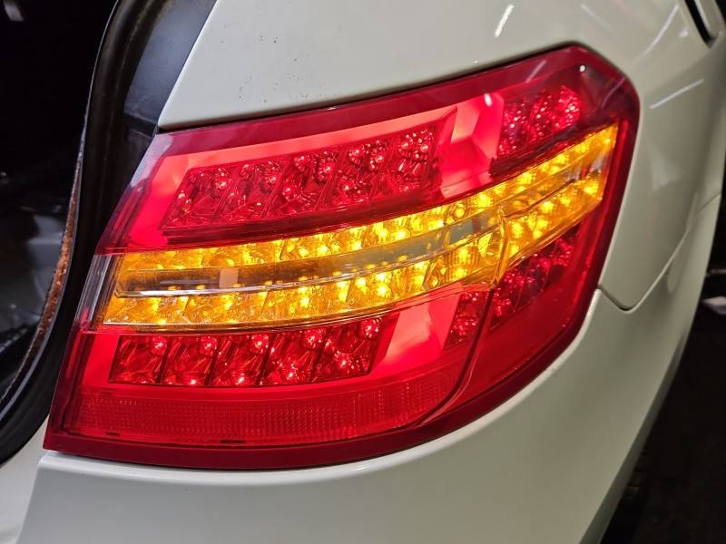 Ліхтар задній правий Mercedes E W212 A2129060658