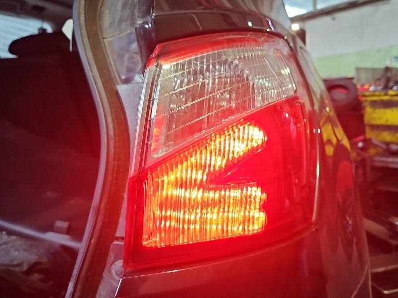 Фонарь задний правый Nissan Qashqai