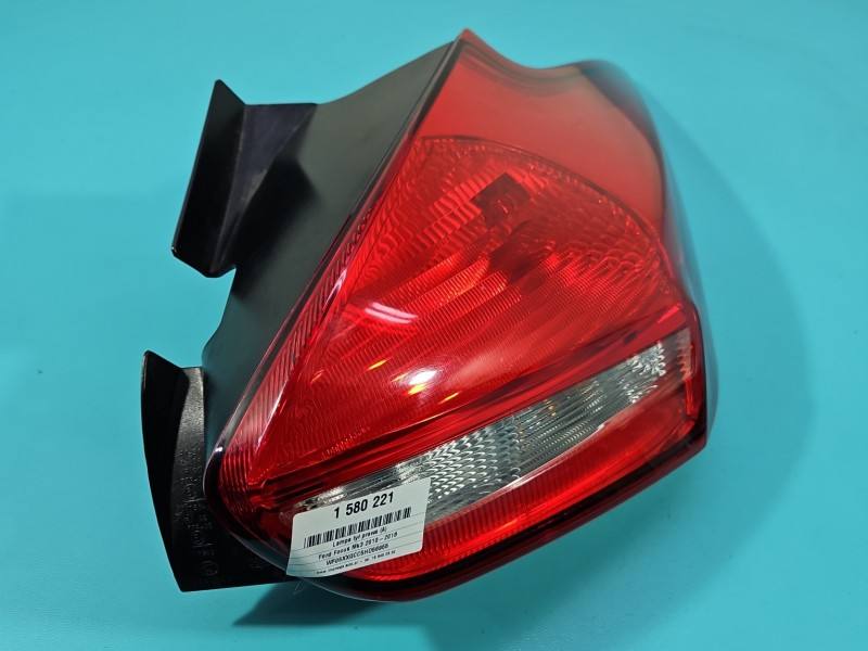 Фонарь задний правый Ford Focus