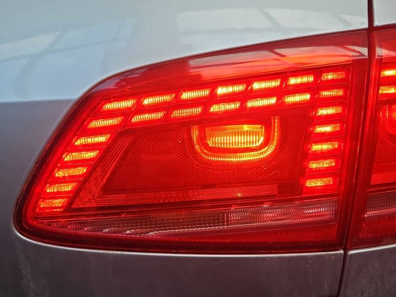 Ліхтар задній правий Volkswagen Passat B7