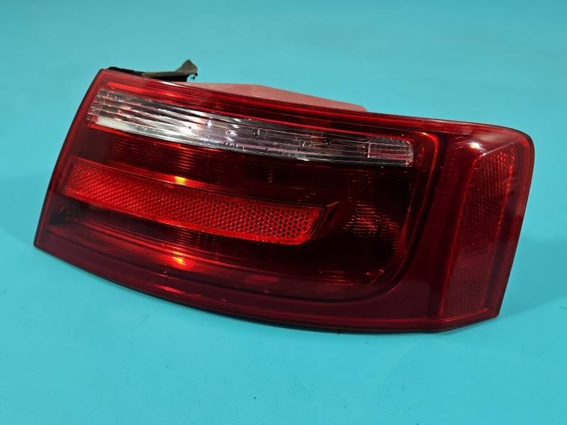 Ліхтар задній правий Audi A5 8T 8T0945096