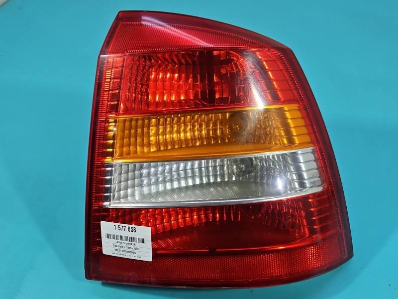 Ліхтар задній правий Opel Astra G 90521544