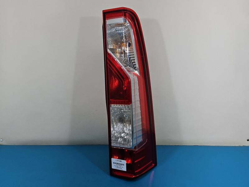 Ліхтар задній правий Renault Master