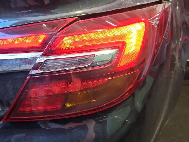 Ліхтар задній правий Opel Insignia 23422540