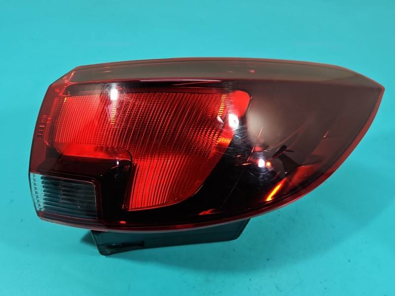 Ліхтар задній правий Opel Astra K 39077375