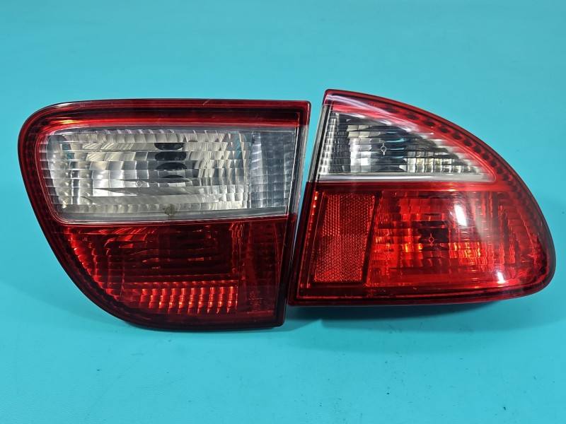 Фонарь задний правый Seat Leon