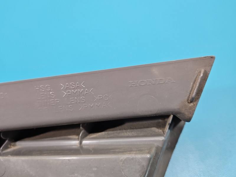 Фонарь задний правый Honda Jazz — фото детали 9