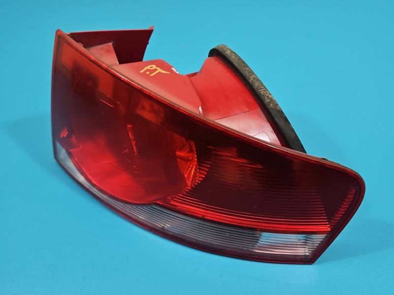 Ліхтар задній правий Seat Altea 5P8945096A