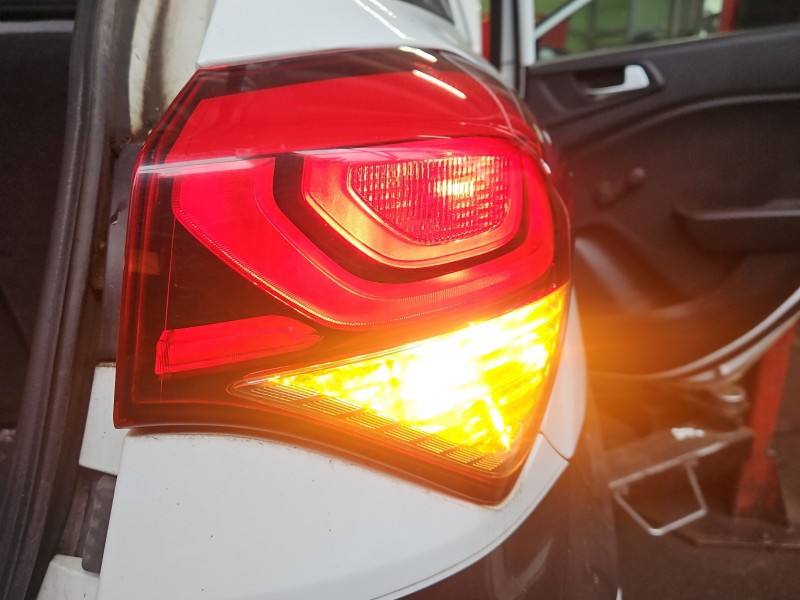 Ліхтар задній правий Hyundai I20 92402-C8000