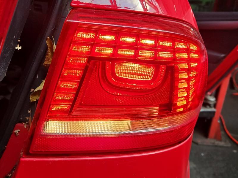 Ліхтар задній правий Volkswagen Passat B7