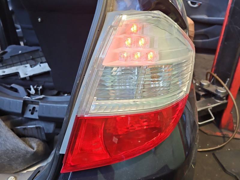 Ліхтар задній правий Honda Jazz
