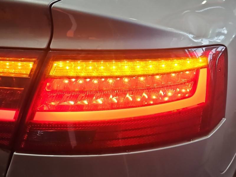 Ліхтар задній правий Audi A5 8T 8T8945096F