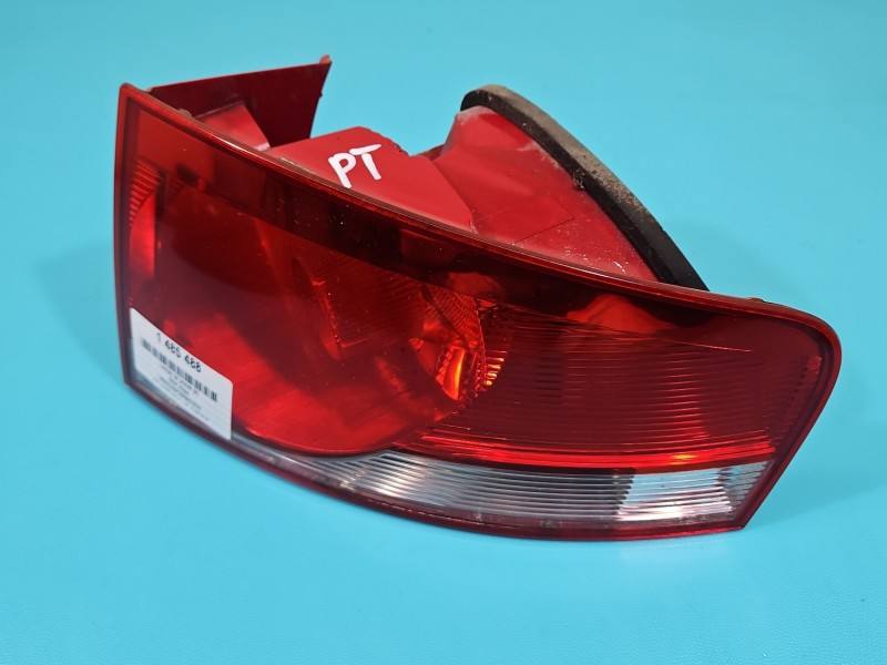 Ліхтар задній правий Seat Altea 5P8945096A