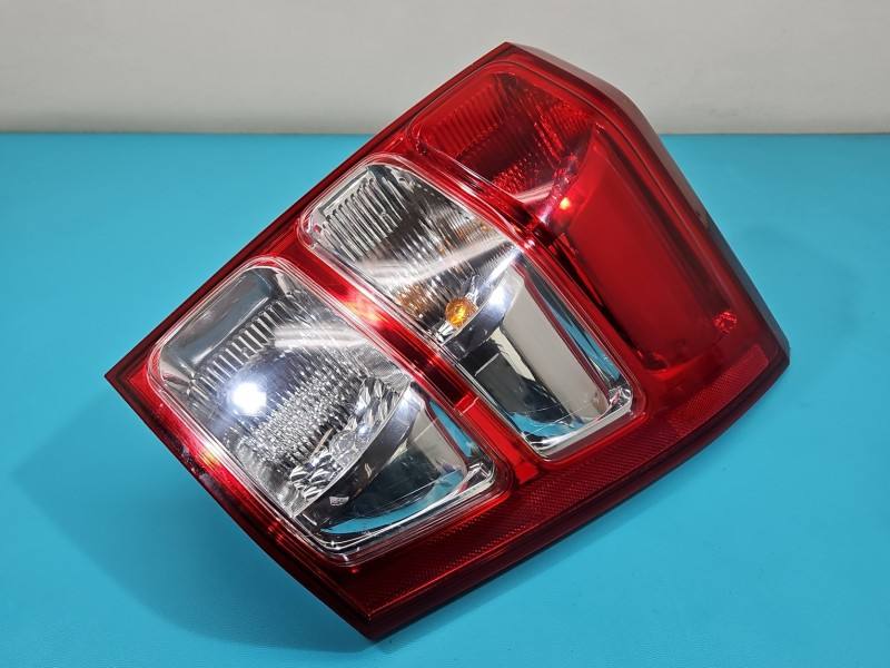 Ліхтар задній правий Suzuki Grand Vitara 220-59079