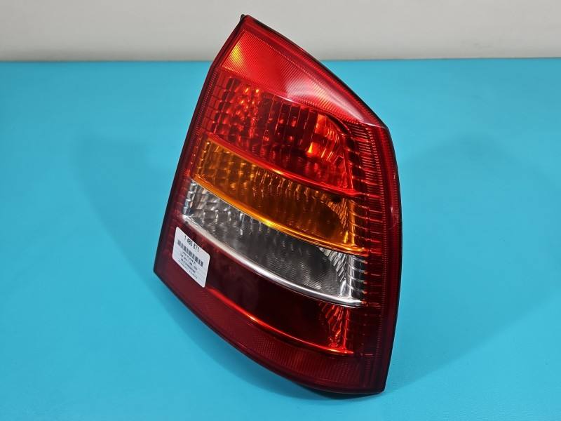 Ліхтар задній правий Opel Astra G