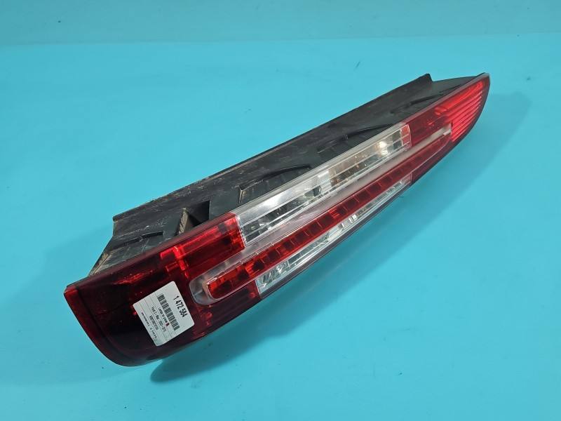 Ліхтар задній правий Ford C-Max — фото деталі 3
