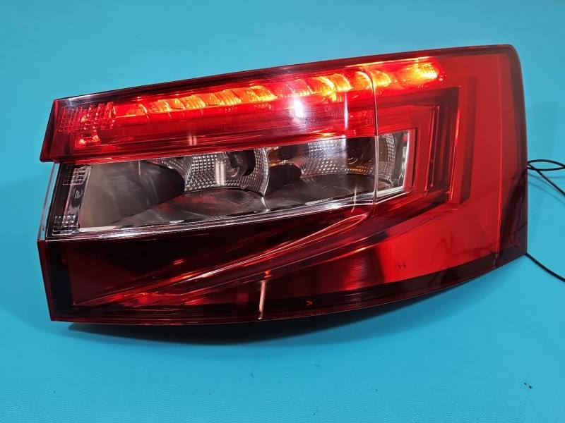 Ліхтар задній правий Skoda Superb 3 3V5945208