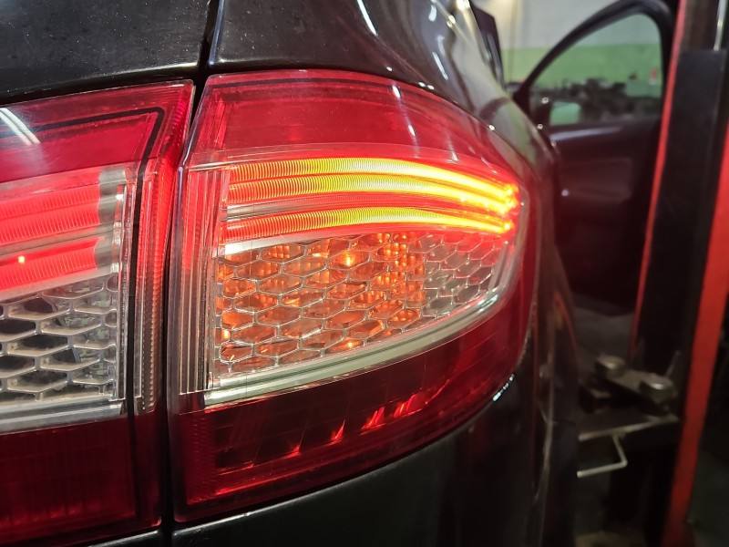 Ліхтар задній правий Ford Mondeo