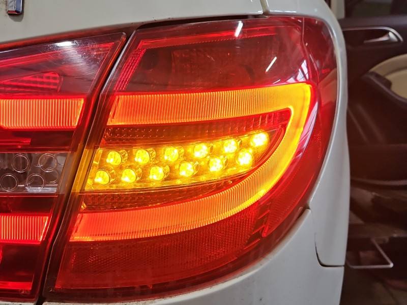 Ліхтар задній правий Mercedes B W246 A2468200664