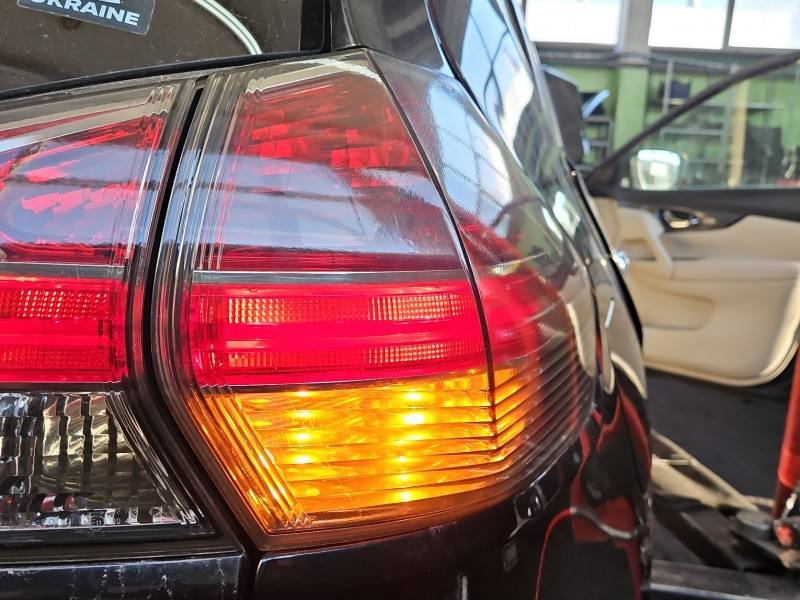 Ліхтар задній правий Nissan X-trail
