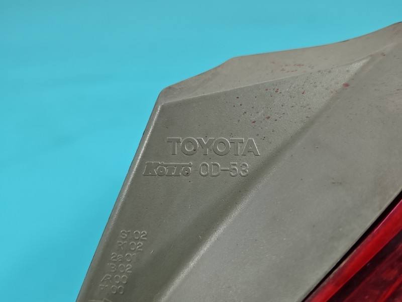 Ліхтар задній правий Toyota Yaris 2 — фото деталі 5