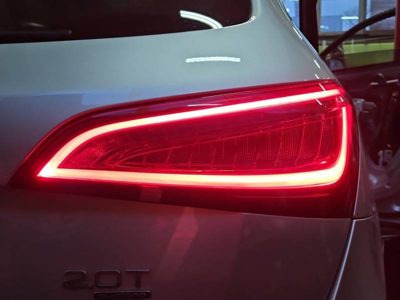 Фонарь задний правый Audi Q5