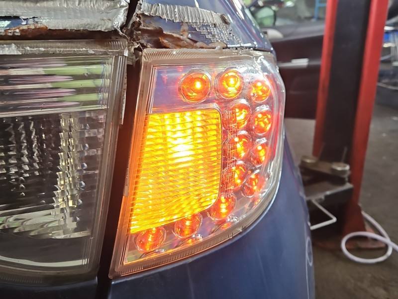 Фонарь задний правый Subaru Impreza 220-20035