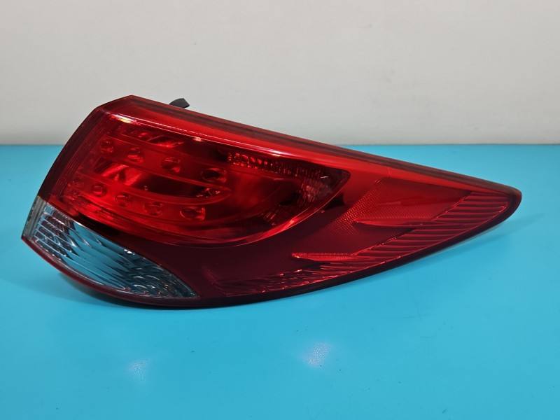 Ліхтар задній правий Hyundai Ix35 92402-2Y0