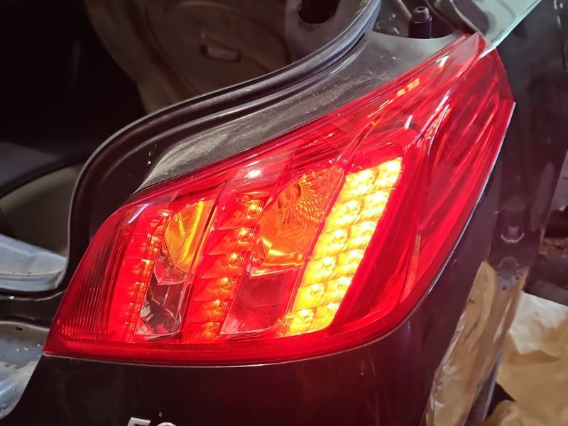 Ліхтар задній правий Peugeot 508 9686293680A