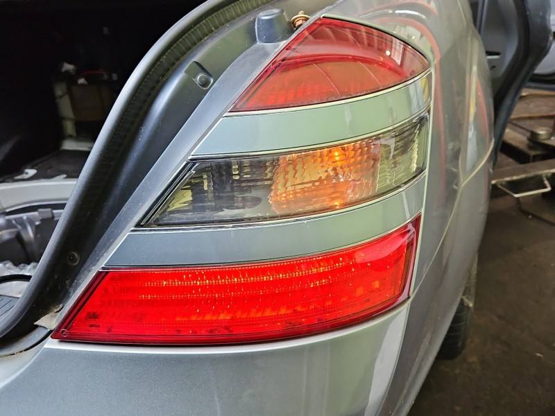 Ліхтар задній правий Mercedes S W221 A22182002647370
