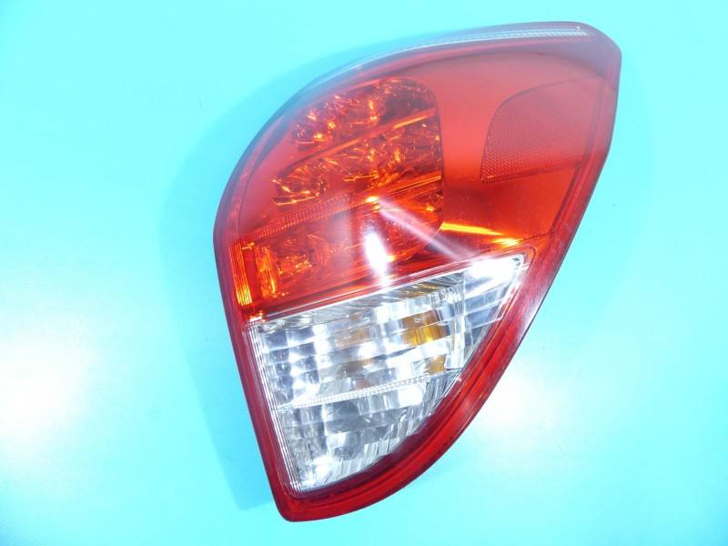 Ліхтар задній правий Toyota Rav4 42-39