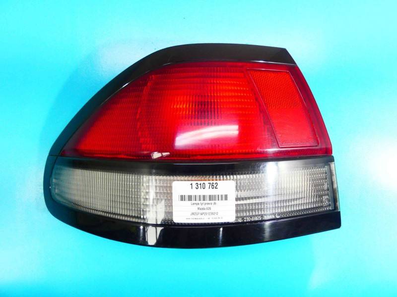 Ліхтар задній правий Mazda 626 220-61825