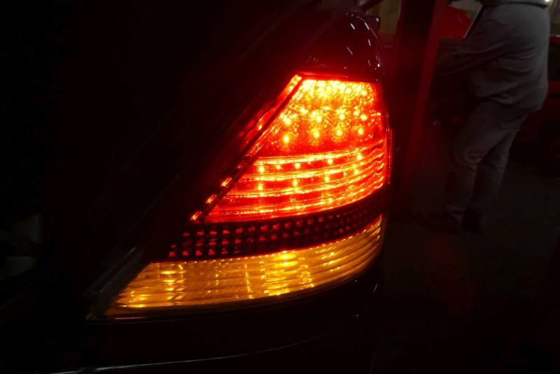 Ліхтар задній правий BMW 7 E65 6937236