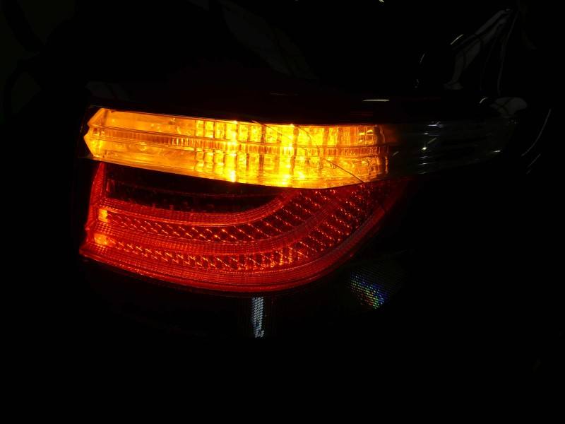 Фонарь задний правый Lexus LS