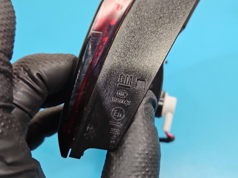 Ліхтар задній правий Opel Zafira C 39028597 — фото деталі 7