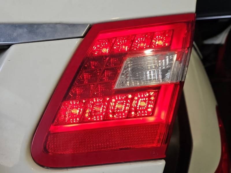 Ліхтар задній правий Mercedes E W212 A2129060458