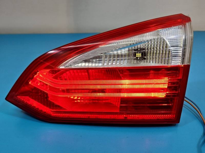 Ліхтар задній правий Ford Focus BM51-13A602-DC