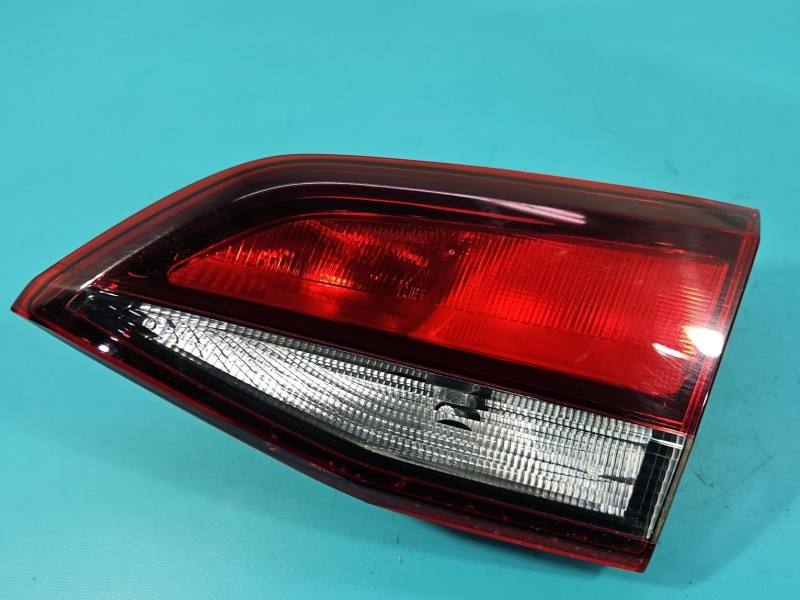 Ліхтар задній правий Opel Astra K 39077381