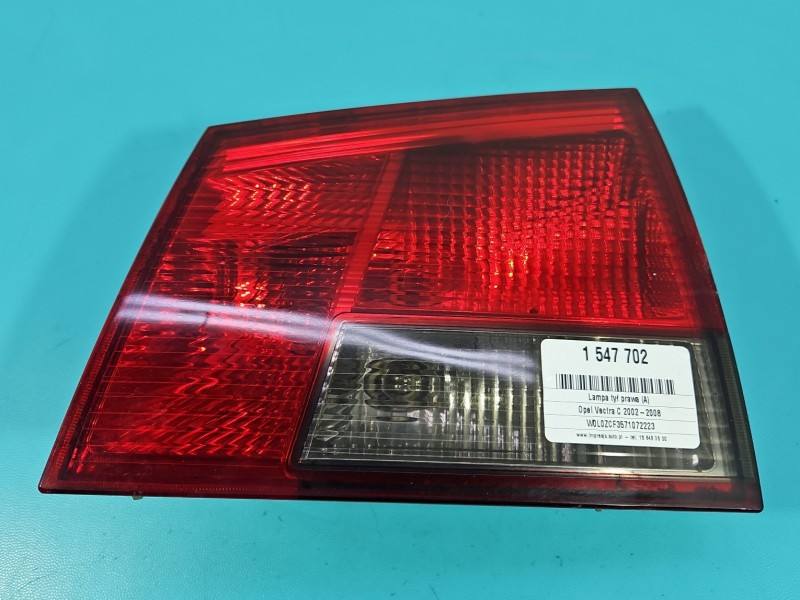 Ліхтар задній правий Opel Vectra C 13184025