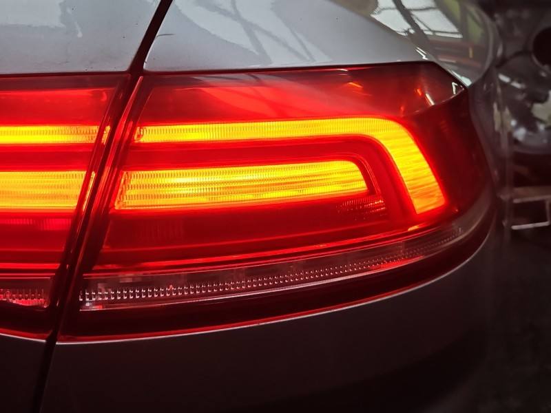 Ліхтар задній правий Volkswagen Passat B8