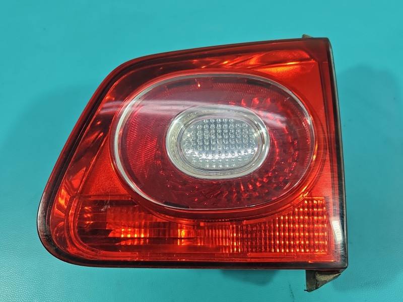 Ліхтар задній правий Volkswagen Tiguan 5N0945094B
