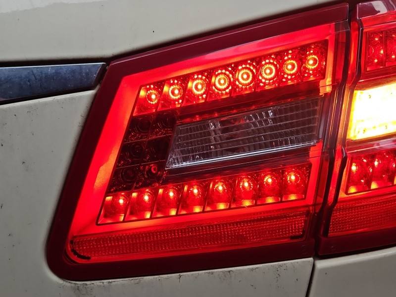 Ліхтар задній правий Mercedes E W212