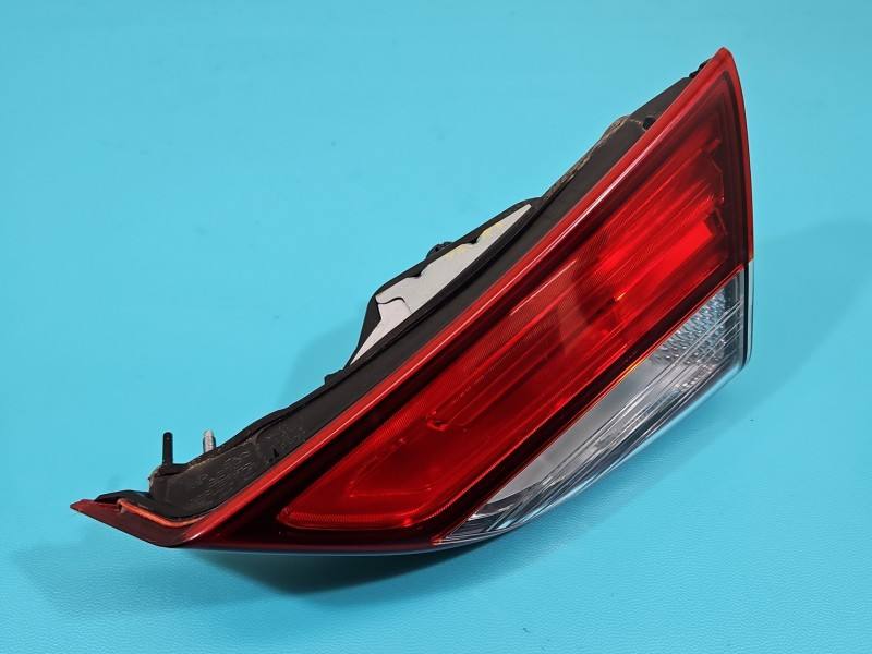 Фонарь задний правый Hyundai Elantra 92404-3X2