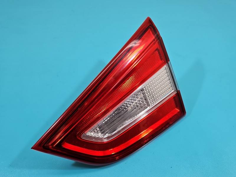 Ліхтар задній правий Suzuki Sx4 132-18733