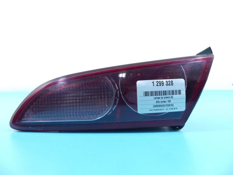 Ліхтар задній правий Alfa romeo 159 F939390102
