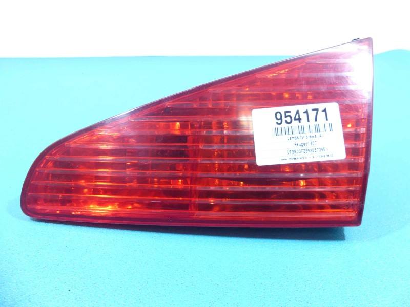 Ліхтар задній правий Peugeot 607