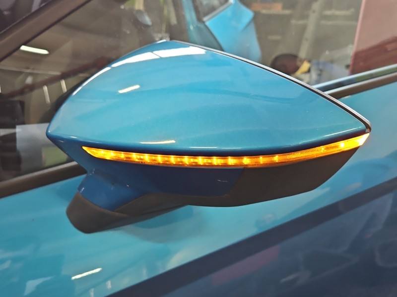 Дзеркало заднього виду ліве Seat Leon