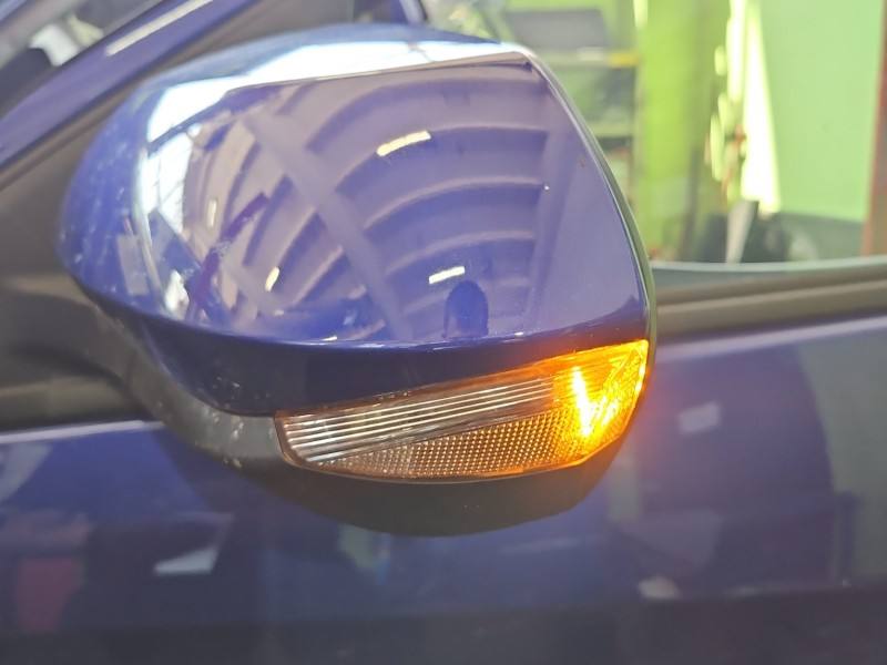 Дзеркало заднього виду ліве Toyota Yaris 4